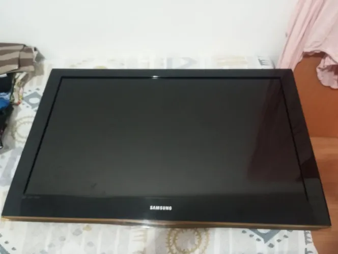 Vendo TV de 42 polegadas