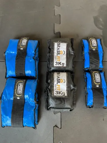 kit par de Caneleiras de Ginástica de 2k, 3kg e 7kg seminovas