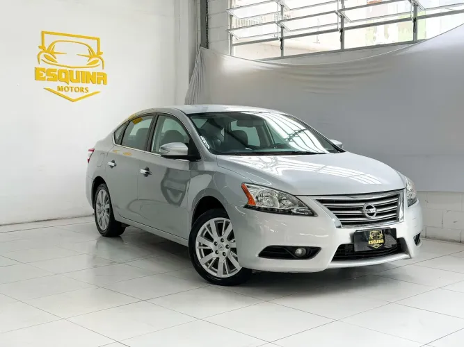 Nissan Sentra SL 2.0 Flexstart 16V Aut. 2016