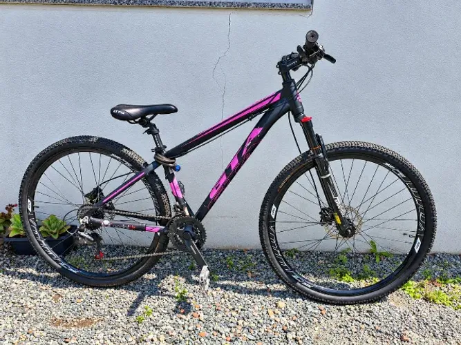 Bicicleta Aro 29 GTA NX11 Feminina Tam 17 - 21 Marchas Shimano e Freio Hidráulico
