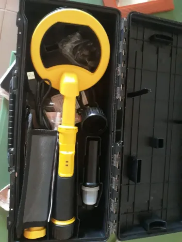 Detector de metais a prova d'água ( até 50mts)