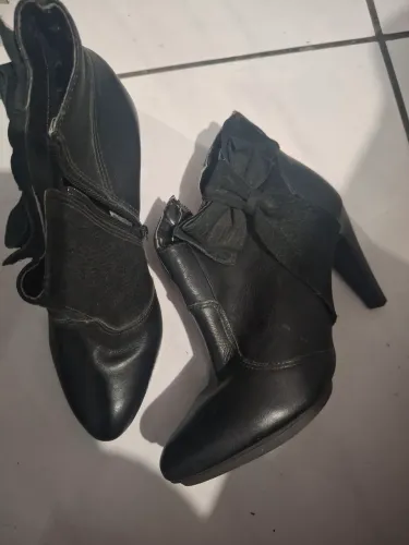 Bota 36