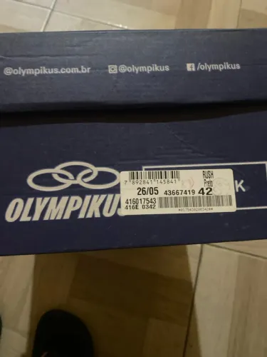 SAPATO OLYMPIKUS 42 T,  NOVINHO.
