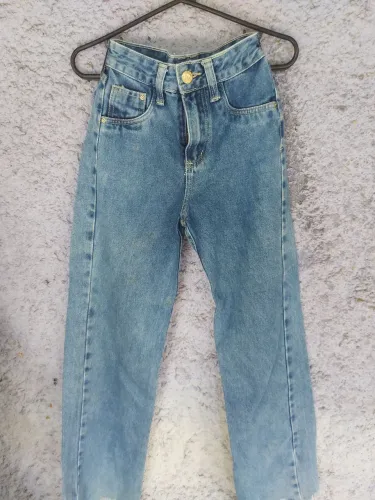 Linda calça jeans acr tamanho 34 