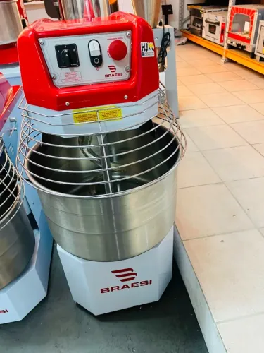 MB MASSEIRA ESPIRAL 40KG - BRAESI