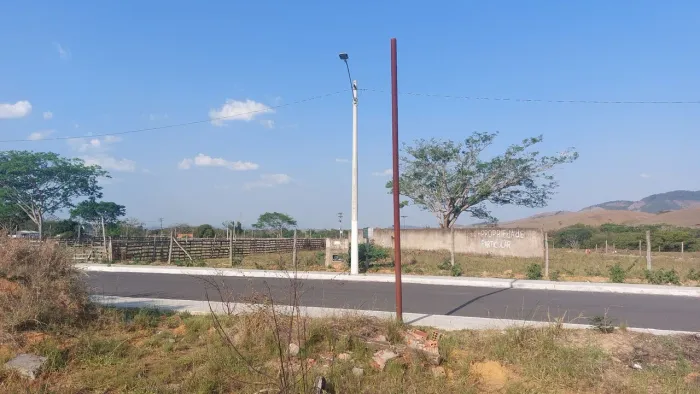 Vendo ou troco terreno