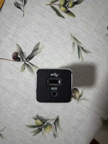 HUB USB/AUX Compass 2017/2021