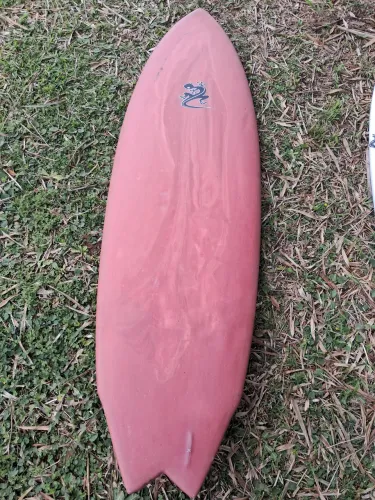 Prancha de surf 5'8" 29 L. biquilha pigmentada