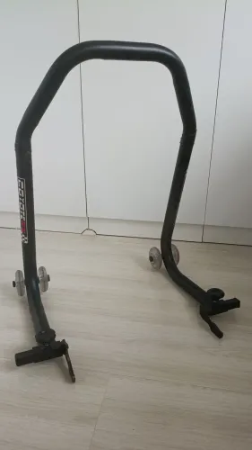 Cavalete Traseiro Coyote para Motos Com Slider de Balança - Preto