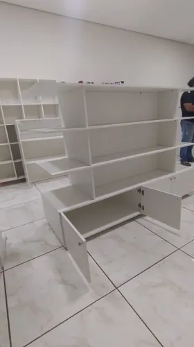GÔNDOLA EXPOSITOR CENTRAL LOJA MDF NOVO 