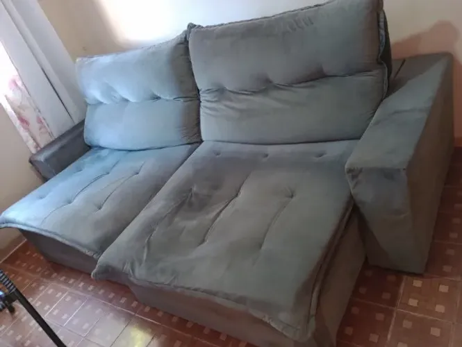 Sofá retrátil usado