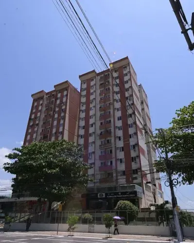 Alugo Studio no Teachers House localizado no Bairro do Marco - R$ 1.500,00