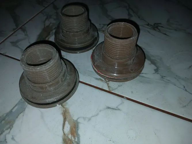 03 - falange de 40mm para caixa d'água $: 20 reais