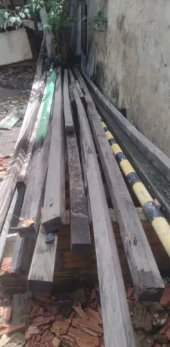 Vendo Essas Madeiras Peças e Pernamancas