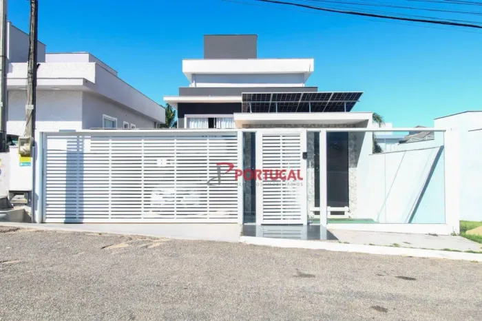 Casa com 4 dormitórios à venda, 241 m² por R$ 1.500.000,00 - Vale dos Cristais - Macaé/RJ