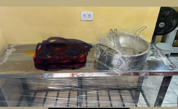 Mesa de Manusear e Fritadeira 7 Litros