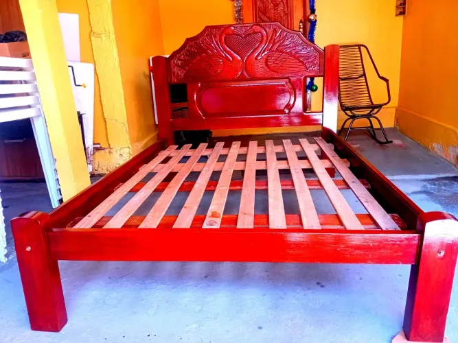Vendo Cama de Casal