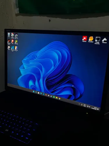 Vendo Monitor Gamer AOC Sniper 24" (75Hz, 1ms, FreeSync)