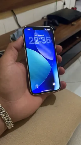 iPhone 13
