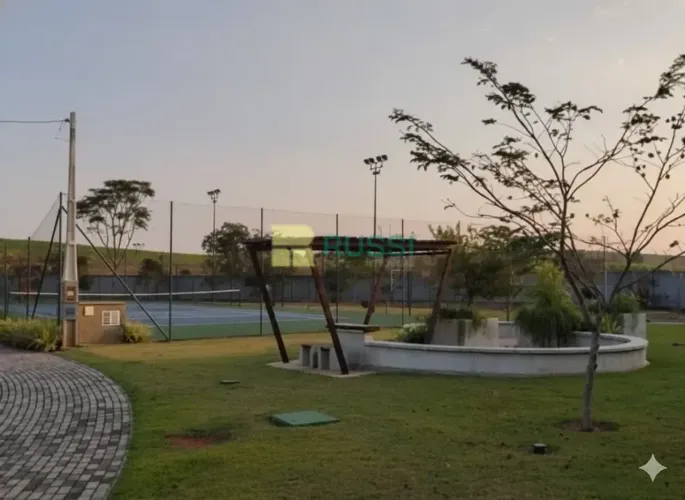 Terreno à venda no Condomínio Fechado Eco Park em Caçapava, SP