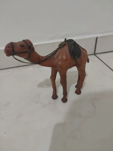 Decorativo lindo em couro 
