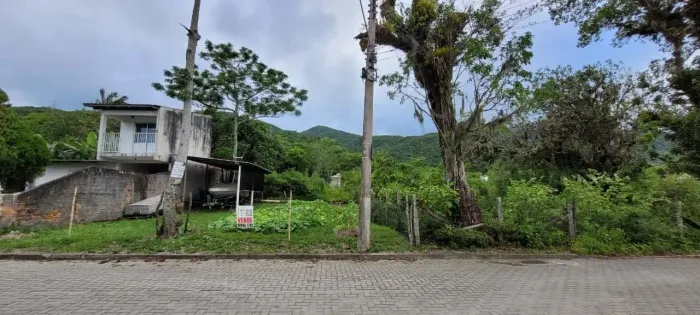 TERRENO À VENDA NA ENSEADA DO BRITO  PALHOÇA/SC