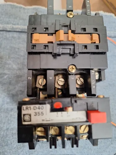 CONTATOR LC1-D403