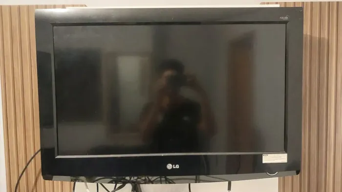 TV LG 32" Original + Controle | Imagem e Som Perfeitos | Ótimo Estado
