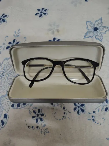 Óculos Calvin Klein 