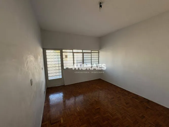 Casa com 2 quartos para alugar, 90 m² por R$ 1.300/mês - Jardim Bela Vista - Bauru/SP