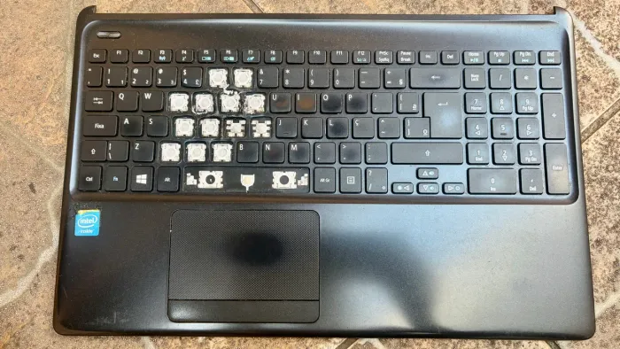 Palmrest com Teclado Acer Aspire (Para Retirada de Teclas/Peças) - P/N -