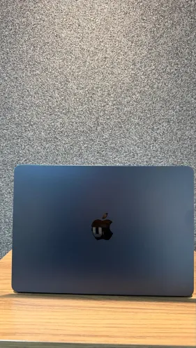 MACBOOK AIR M4 13? 16GB RAM 256GB SSD MEIA-NOITE | GARANTIA ATÉ 2027 
