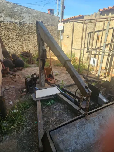 GIRAFA 2 TON