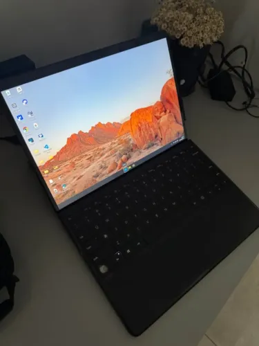 Microsoft Surface Pro 8 i7 16GB RAM 256GB SSD Touch
