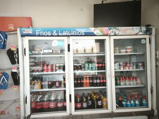 Freezer expositor feios e laticínios 
