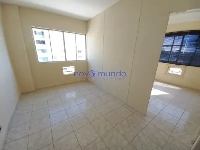 EXCELENTE SALA COMERCIAL NA FREGUESIA