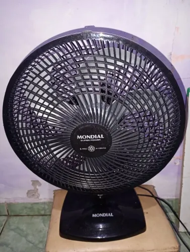 Vende - se ventilador mondial