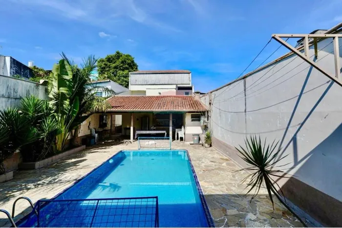 Casa Terrea Grande à venda no Mogi Moderno com 5 Dormitórios Piscina e Area Gourmet
