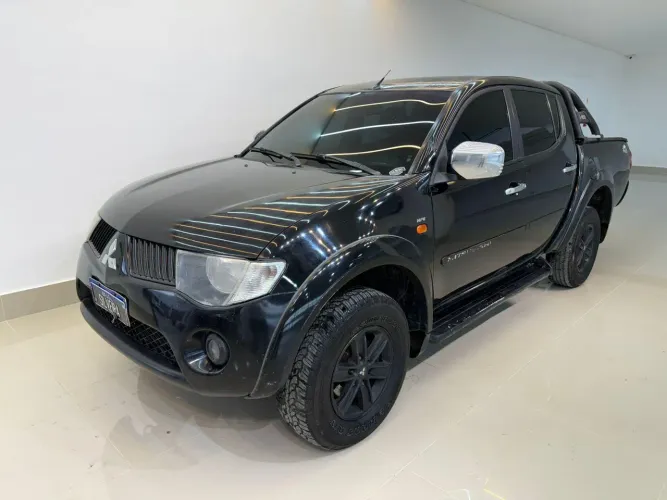 Mitsubishi TRITON HPE 2.4 CD 4X4 TB Diesel Aut. 2010