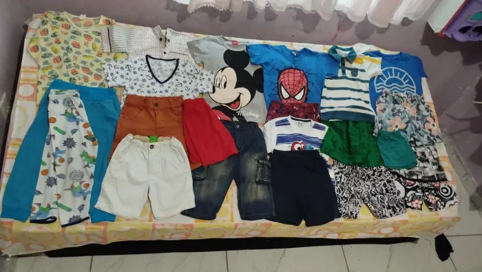Lote de roupa de menino com 20 peças veste 2 anos