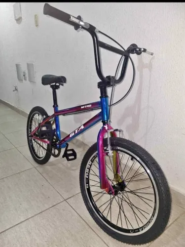 Bicicleta BMX Aro 20 - NOVA!