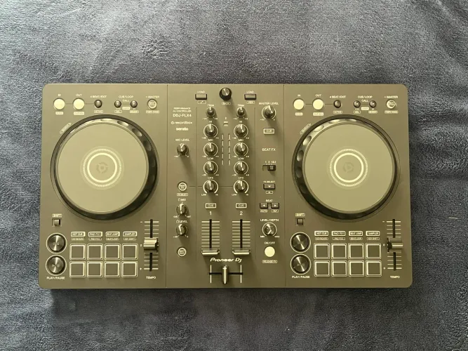 Pioneer DDJ - FLX4