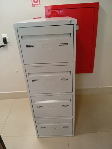 Arquivo de aço 4 gavetas para Pasta Suspensa - $400,00