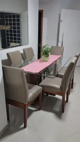Mesa retangular tampo de vidro c/ 6 cadeiras