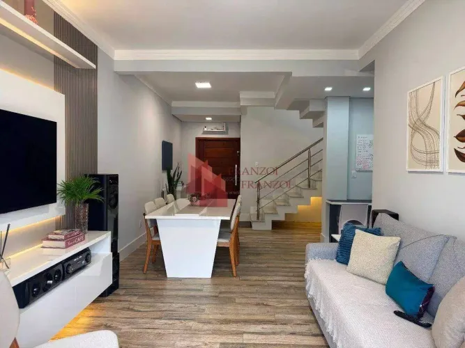 LOCAÇÃO: Sobrado com 3 dormitórios sendo 1 suíte - 160 m² - São João - Itajaí/SC