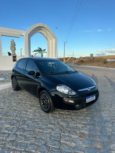 Fiat Punto Attractive 1.4 Fire Flex 8V 5P 2015