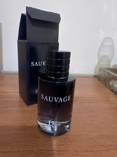 Perfume Sauvage Dior 