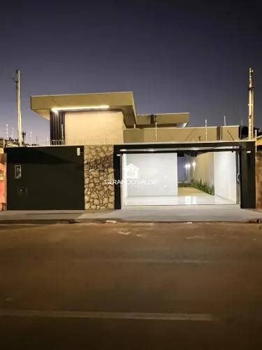 Casa c/ Piscina, Suíte, área Gourmet