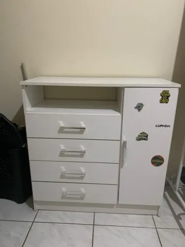 Como 4 gavetas 1 porta