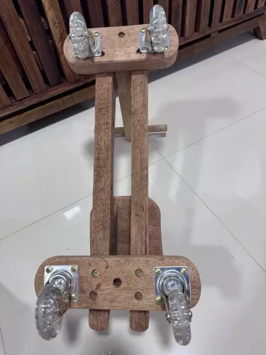 Vespa de madeira